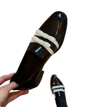 Lambanahast versioon ~ Briti stiilis ehtsast nahast naiste mokassiinid, pealt libisevad tööjalatsid, prantsuse lipsuga paksu kontsaga väikesed nahast kingad