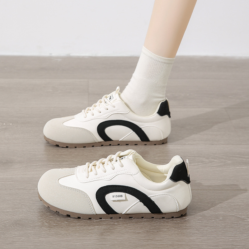 Lapos talpú, erkölcsös edzőcipők nőknek 2025 Új, sokoldalú, ingázós Forrest Gump cipők Divatos tornacipők Retro fűzős fehér cipők nőknek