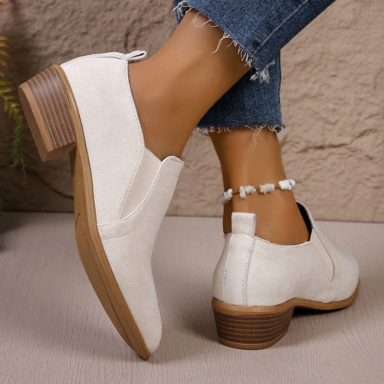 Határokon átnyúló, nagy méretű, rövid csizma nőknek 2025 őszi és téli új európai és amerikai export velúr, bebújós, vastag sarkú Martin csizma nőknek