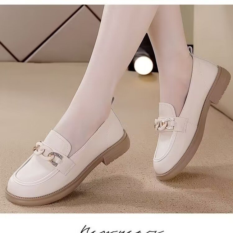 2024 Tavasz és Ősz Új valódi bőr munkacipő Női brit stílusú, puha talpú, csúszásgátló, mokaszinos, női egyrészes cipő