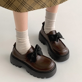 Pantofi mici din piele cu talpă groasă și fundă neagră pentru femei, toamnă nouă 2025, cu fustă, pantofi Mary Jane versatili cu velcro