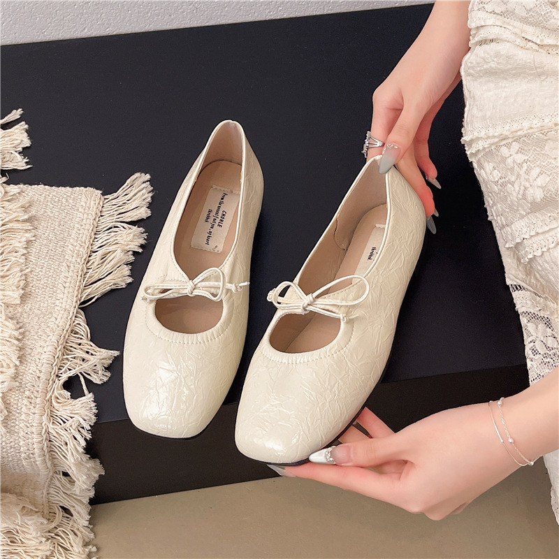 Plus size lapos talpú Mary Jane cipők Női 2025 Tavaszi és Őszi Új Szögletes Lábujj Sekély Puha Talpú Magassarkú Francia Masni Balettcipő
