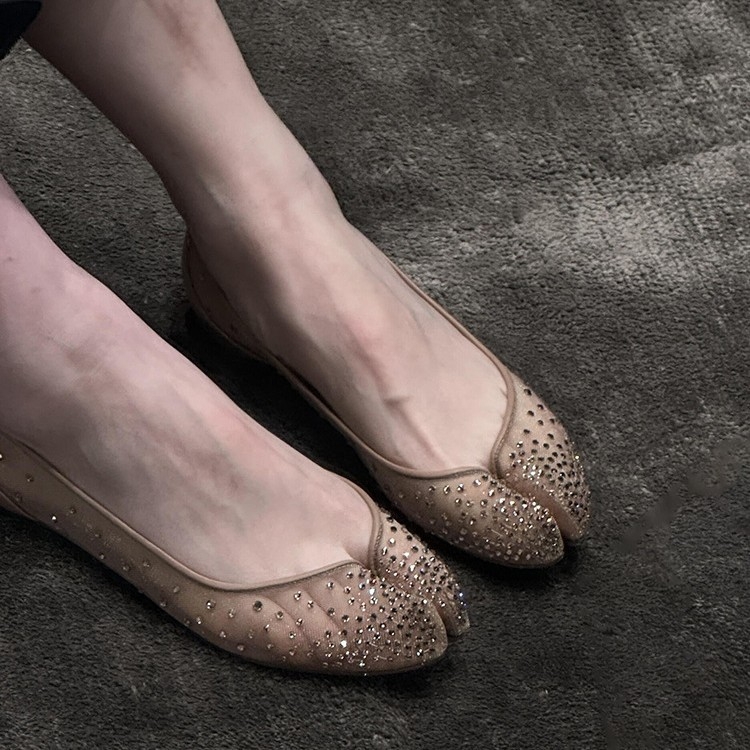 Gao Ding 2025 új CL piros cipő M6-os illesztésű Margiela tabi alsóorrú cipő piros kis bőr cipő juh- és disznóláb cipő