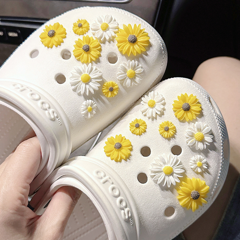 Värsked karikakraauguga kingade aksessuaarid Kingalillega rist Dekoratiivse pandla aksessuaarid Kingapannal Vaiguauguga Kingapannal