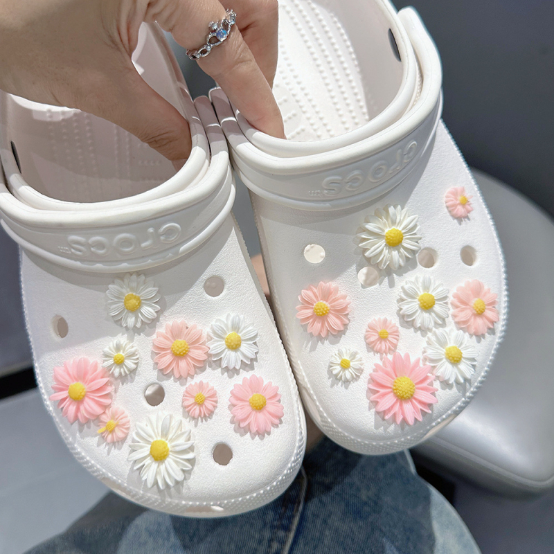 Šviežių ramunėlių skylučių batų aksesuarai batų gėlės kryželio dekoratyvinės sagties aksesuarai batų sagties dervos skylutė batų sagtis