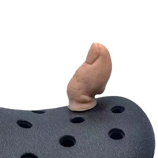 Piiriülene populaarne suure varba krokodillvõlu suure varba krokodillvõlu naljakas puukingade kaunistus müügiks valmis