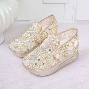 Vasaros nauji laisvalaikio batai, pleišto formos kulnas, storapadis, užsegami batai, tinklelis, kvėpuojantys, blizgučiai, eksportuojami dideliais dydžiais, tinklelio moteriški batai