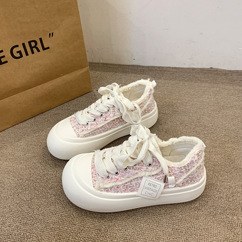 Xiaoxiangfeng Λευκά Γυναικεία Παπούτσια Υψηλής Ποιότητας All-Match με Χοντρή Σόλα και Μεγάλα Δάχτυλα, Νέα Παπούτσια από Καμβά για Άνοιξη 2025