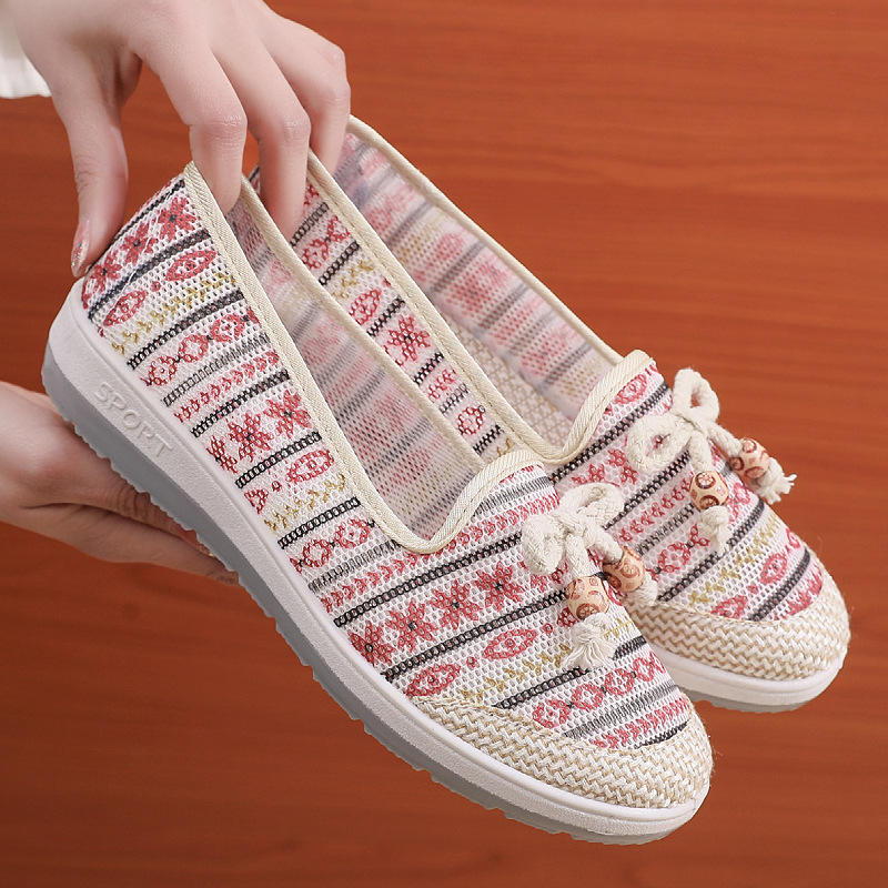 Pavasario ir vasaros nauji seni Pekino medžiaginiai moteriški tinkliniai batai, neslystantys, minkšti, kvėpuojantys, patogūs, užmaunami batai vidutinio ir pagyvenusio amžiaus mamoms