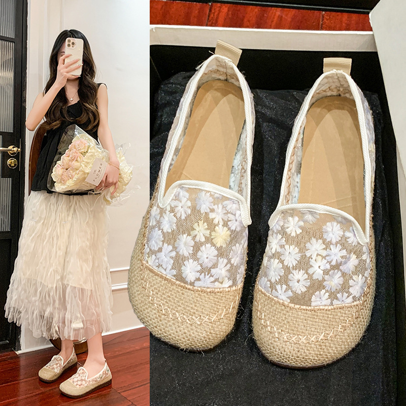 Baotou félig csúszásmentes női felsőruházat 2025 nyári új divatos hálós, lélegző, félig csúszásmentes cipő vastag talpú halászszandálokkal