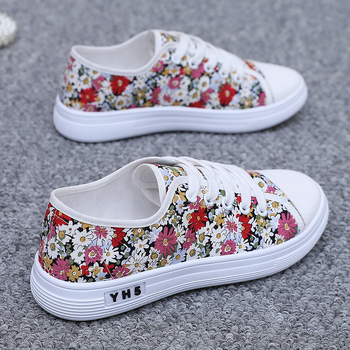 2025 m. pavasario ir vasaros nauji drobiniai moteriški batai, kvėpuojantys madingi sportiniai ir laisvalaikio batai, universalūs plokščiapadžiai studentų medžiaginiai batai moterims