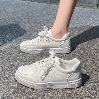 Λευκά Γυναικεία Παπούτσια 2025 Άνοιξη Νέες Παρουσιάσεις Street Style Μοντέρνα Παπούτσια με Ρηχό Στόμα Αναπνέοντα Κορεάτικο Στυλ Φοιτητικά Casual Αθλητικά Παπούτσια