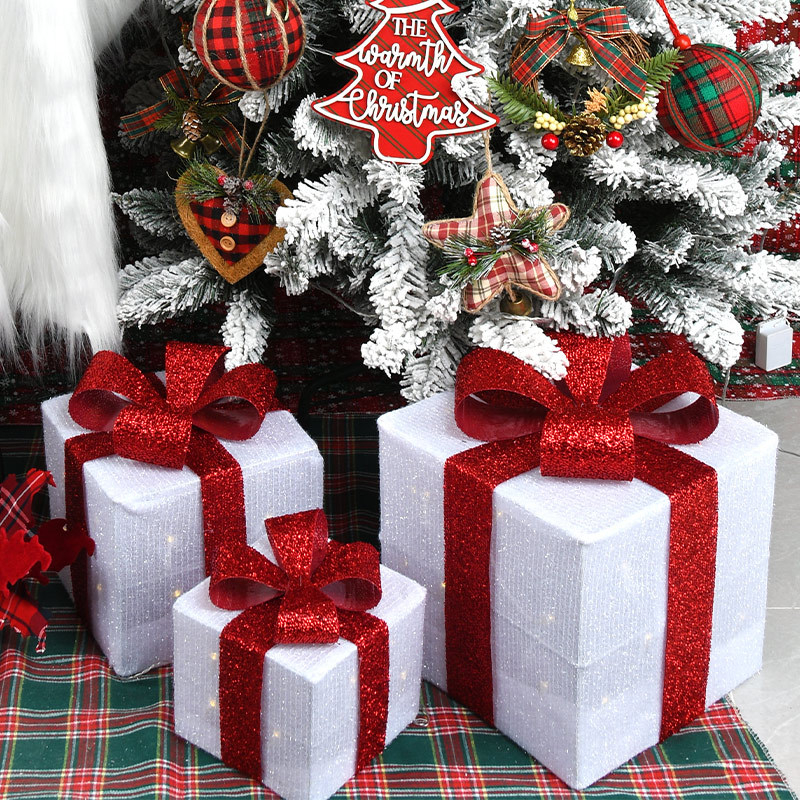 Karácsonyi díszek kovácsoltvas világító ajándékdoboz karácsonyfa fejdíszek jelenet elrendezés ablak kúp dekoráció