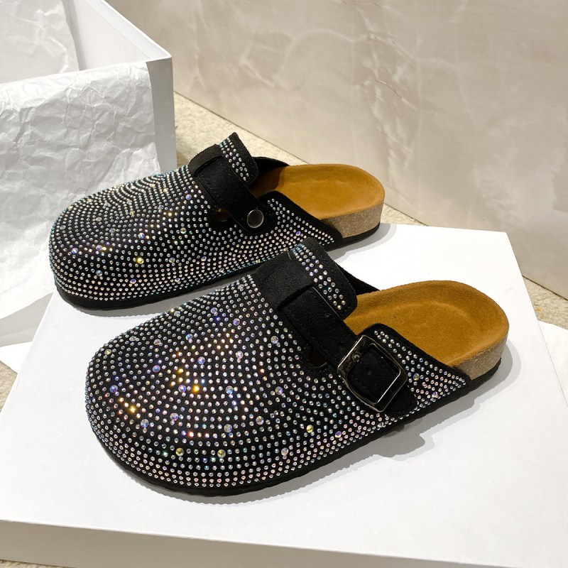 Nettó piros független állomás határokon átnyúló plus size strasszos csatos szandál 2024 nyári új külső viselet Baotou üres női szandál 45 yard