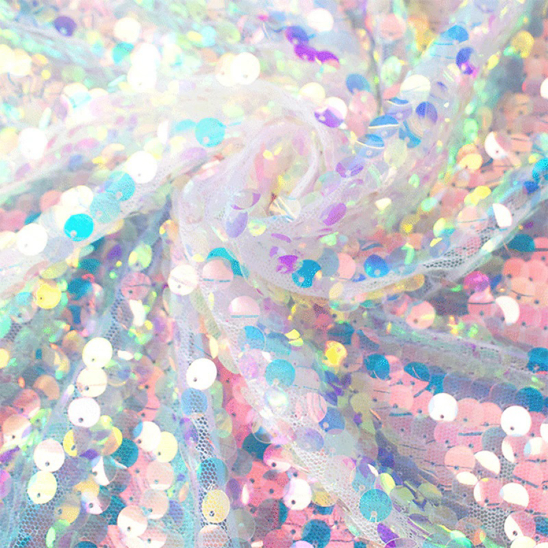 Temu kohapealne piiriülene tikitud litritega aknakatte varrastega viimistletud kardin pulmapeo kaunistuseks mõeldud taustkangas