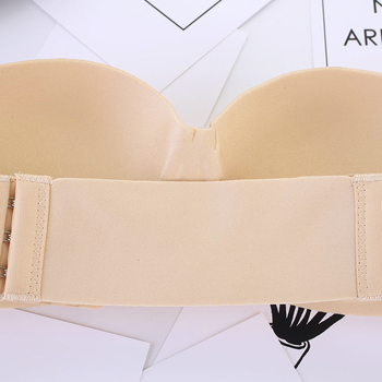 Sutien dintr-o singură piesă, fără bretele, neted, fără cusături, cu umeri încrețiți, asortat, rochie de mireasă, lenjerie intimă frumoasă, spate, primăvară și vară