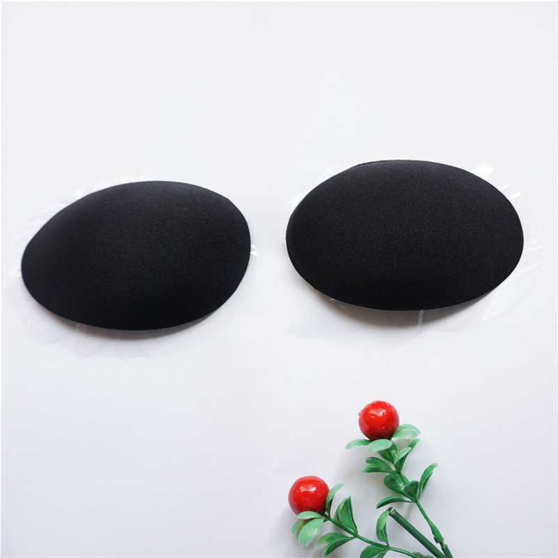 Vyrams skirti padidinti krūtinės raumenys. Silikoninės vyriškos krūtinės pagalvėlės.