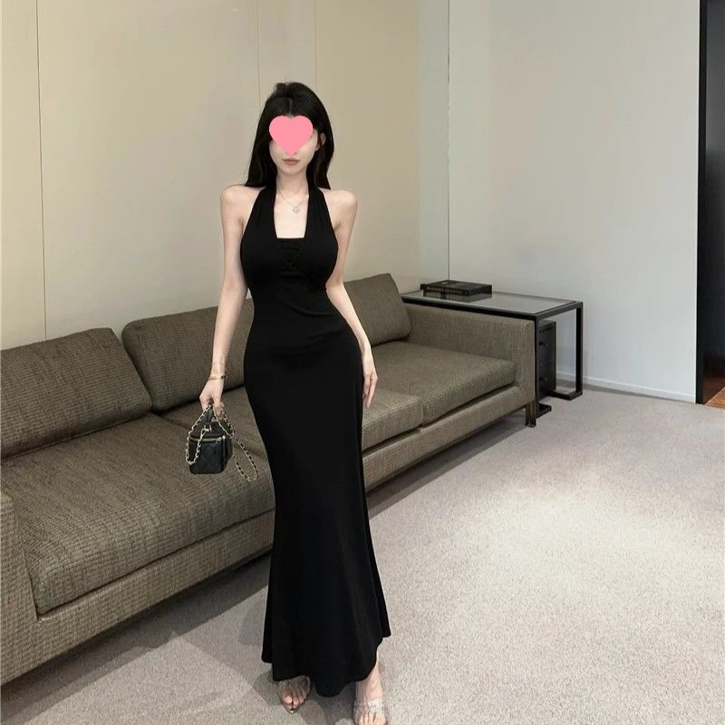 Nyári új halfarkú szoknya ruha lánccal, nyakpántos, hát nélküli, karcsú derekú, rakott hosszú szoknya, tiszta vágy, dögös lány stílusa