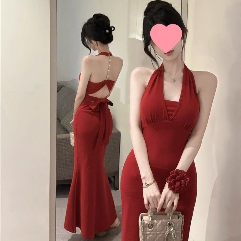 Nyári új halfarkú szoknya ruha lánccal, nyakpántos, hát nélküli, karcsú derekú, rakott hosszú szoknya, tiszta vágy, dögös lány stílusa