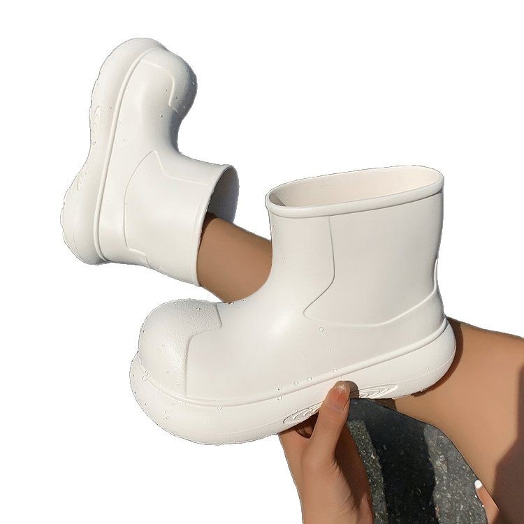 Moteriški guminiai batai, madingi korėjietiško stiliaus viršutiniai drabužiai, vandeniui atsparūs moteriški antbačiai, storapadžiai vandens batai, neslystantys trumpo vamzdžio minkšto pado guminiai batai, atsparūs dėvėjimuisi.