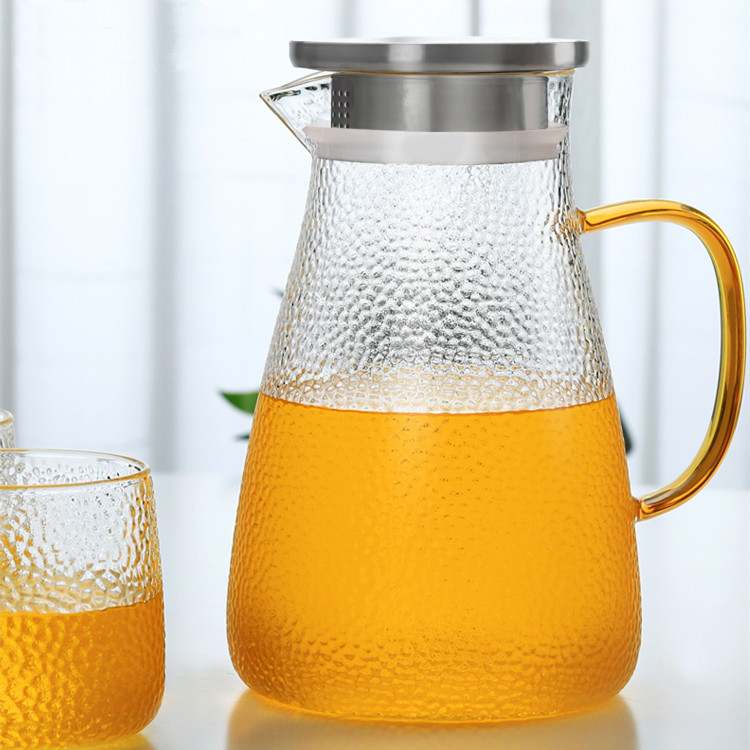 Kaltinis borosilikatinio stiklo sulčių puodelis su nerūdijančio plieno dangteliu, spalvinga rankena, arbatinukas su didele talpa, šaltas virdulys