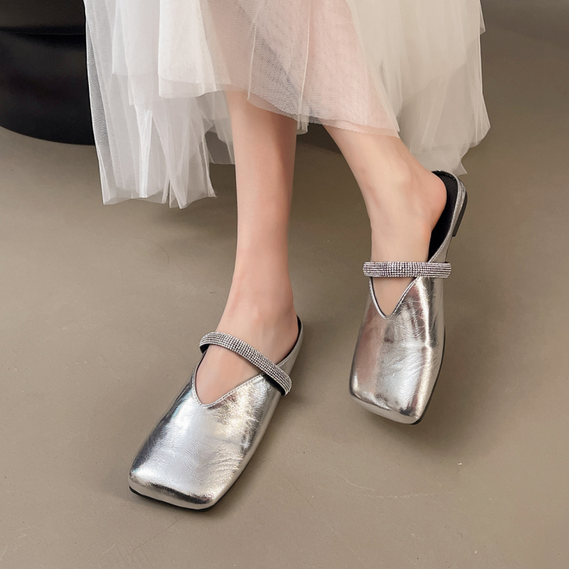 35–42 jardų 2025 m. pavasario naujos korėjietiškos mados kalnų krištolinės baotou šlepetės moteriškos be kulno tingios moteriškos šlepetės