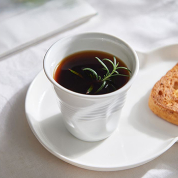 „Creative Ins“ keraminis plisuotas puodelis, asmeninis kavos puodelis, paprastas netaisyklingas biuro puodelis, vandens puodelis, pusryčių puodelis