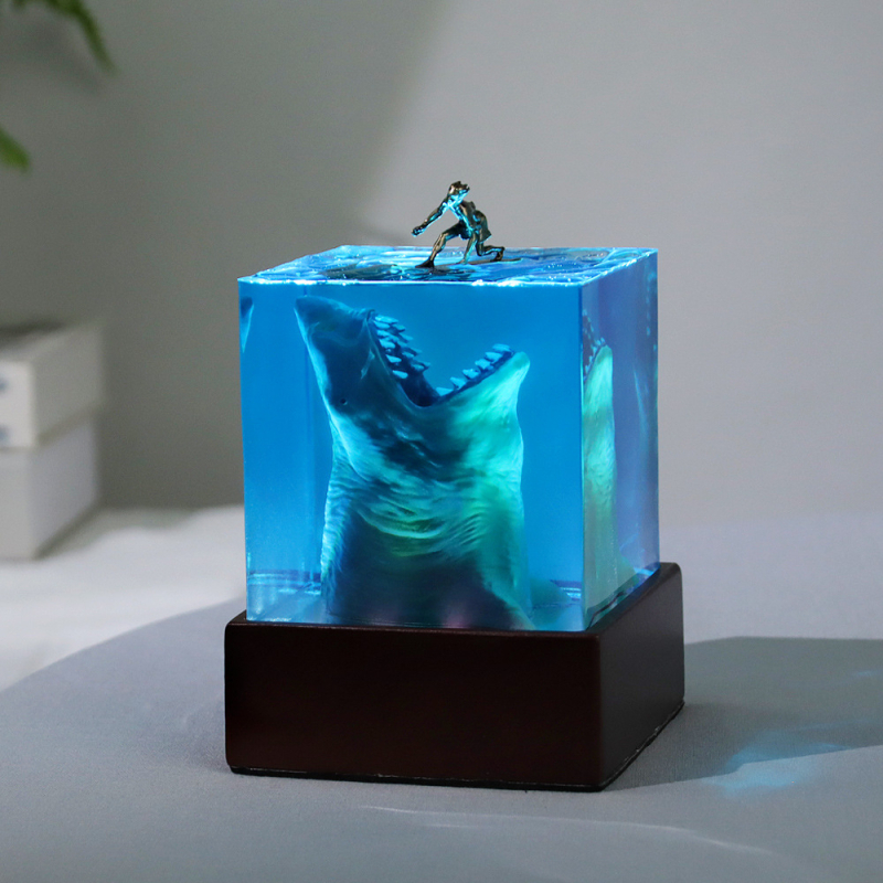 Vanjska trgovina Marine Shark Surfer Micro Landscape Night Light Ukrasi Kristal Epoksidna Smola Obrti Moderni Kreativni