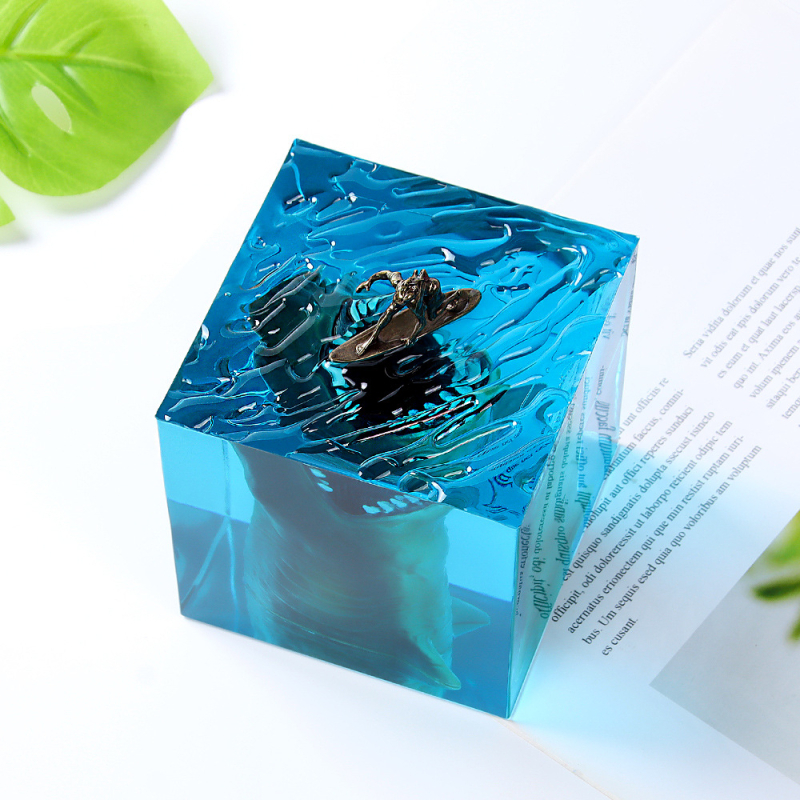 Vanjska trgovina Marine Shark Surfer Micro Landscape Night Light Ukrasi Kristal Epoksidna Smola Obrti Moderni Kreativni