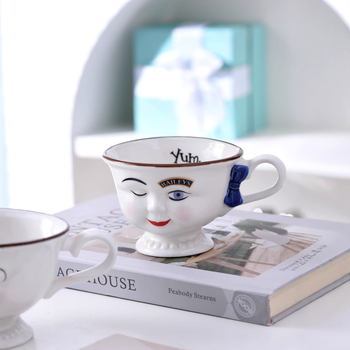 Loominguline retro näoga vibu paaritassi kontorikohvipiima keraamiline kruus