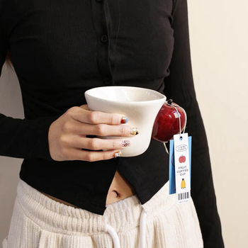 [1375 kolekcija] Obuolių ir bananų puodelis, bananas, obuolys, obuolių draugai, keraminis puodelis, kavos puodelis, gimtadienis, vyriškas