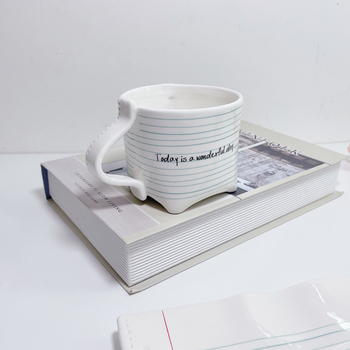 Ebakorrapärane retro keraamiline taldrik, käsitsi sõtkumiseks mõeldud inglise joogivesi, kõrge värviväärtusega piimakann, hommikusöögi loominguline veekruus