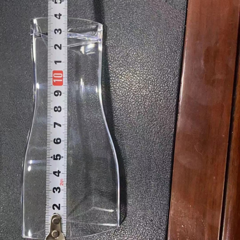 Piiriülene populaarne superkuunar, kukkumiskindel ja mitte kergesti purunev, akrüülveiniklaas, loominguline neli-ühes õlleklaas