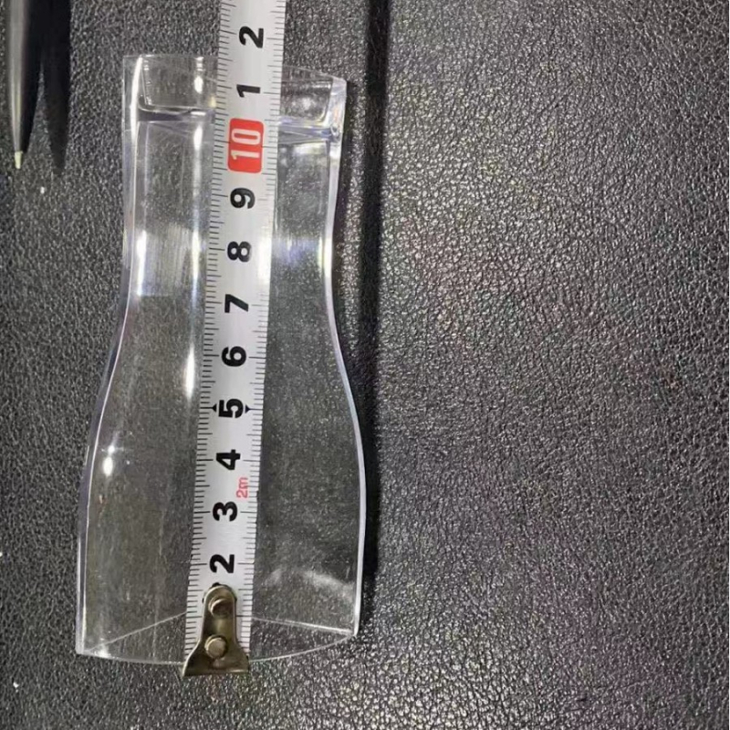 Piiriülene populaarne superkuunar, kukkumiskindel ja mitte kergesti purunev, akrüülveiniklaas, loominguline neli-ühes õlleklaas