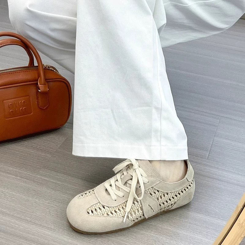 Karvės odos versija ~ Retro stiliaus austi plokščiapadžiai moralinio treniruočių bateliai, universalūs, kvėpuojantys sportiniai laisvalaikio bateliai, suvarstomi „Forrest Gump“ bateliai moterims