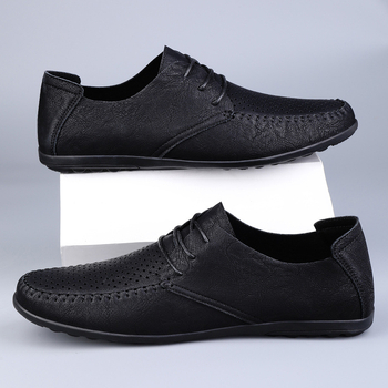 Mocasini din microfibră cu goluri transfrontaliere de dimensiuni mari, pantofi clasici din piele pentru bărbați, mocasini de vară la modă, respirabili, 2025
