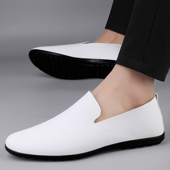 2025 m. pavasario nauji odiniai vyriški batai iš natūralios odos, kvėpuojantys, ploni, minkšti apatiniai, balti laisvalaikio batai, užsegami mokasinai