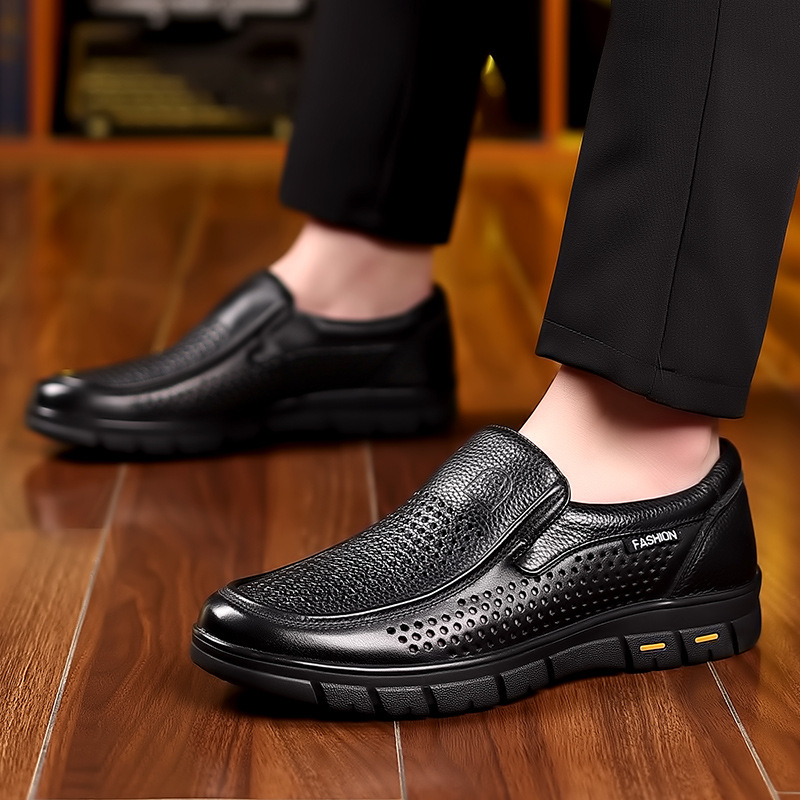 Sandale din piele transfrontaliere, vară, stil nou, pedale respirabile cu goluri, pantofi de afaceri casual pentru bărbați, talpă moale, antiderapantă, pantofi de tată de vârstă mijlocie