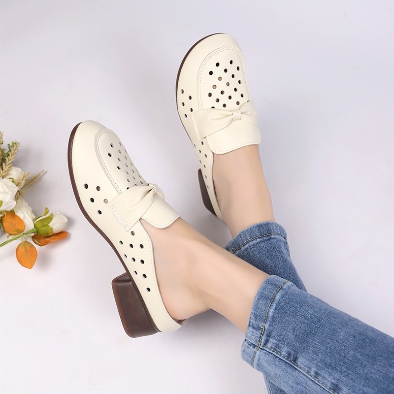 Puha bőr papucsok női nyári felsőruházat divatos vastag sarkú szandálok és papucsok puha talpú lélegző retró üreges lyukú cipők