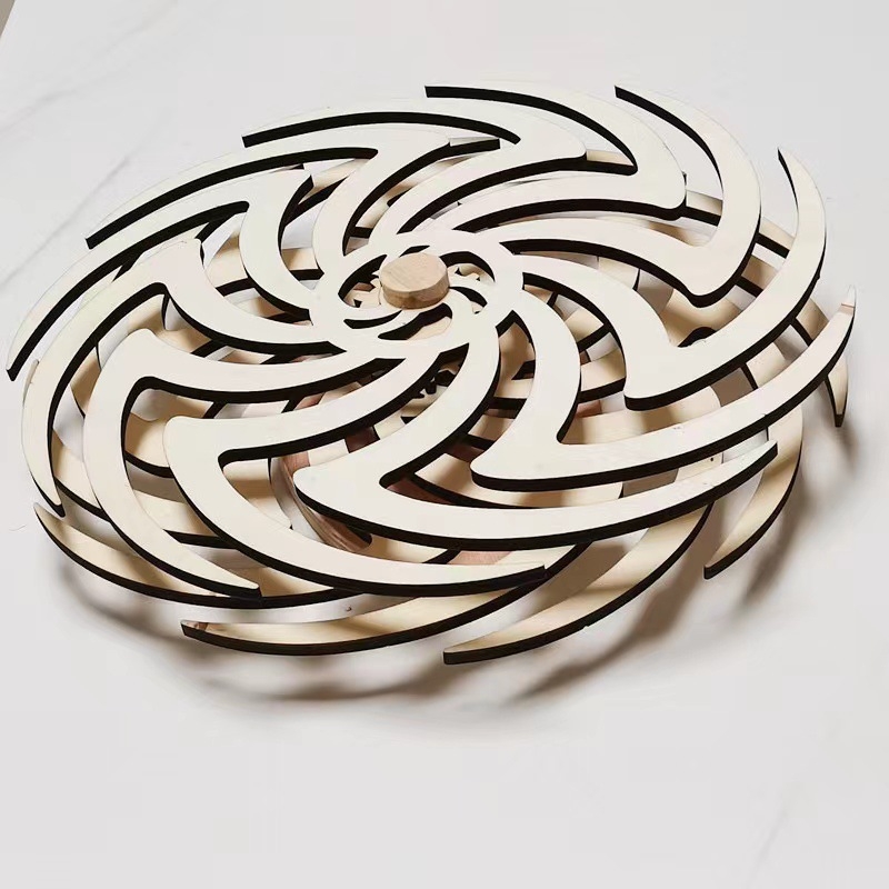 Határokon átnyúló, gyárilag közvetlen 3D forgó kinetikus energiájú műanyag fa szélmalom forgó dekoratív díszek