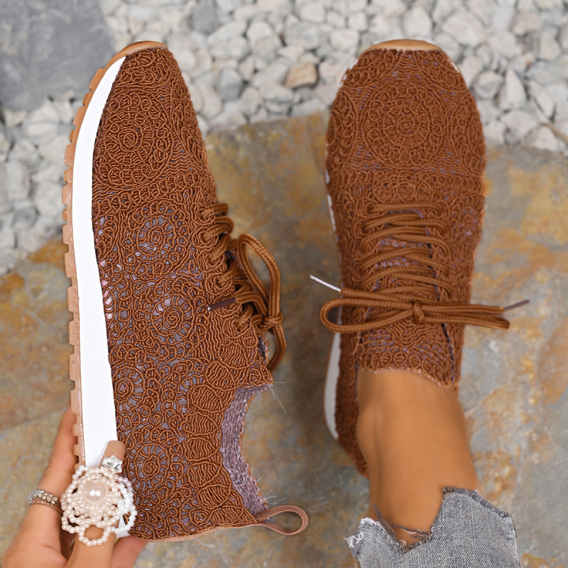 Európai és amerikai export nagy méretű 2025 tavaszi új tiszta színű hálós sport- és szabadidős női cipők sekély szájú lapos talpú kerek orrú határokon átnyúló