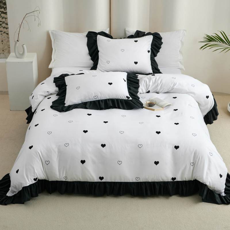 Tarpvalstybinės užsienio prekybos namų tekstilė „Amazon“ cheminio pluošto gėlių juodų raukinių antklodės užvalkalų trijų dalių komplektas