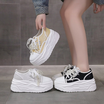 Pantofi sport cu toc ultra-înalt, cu șireturi, din plasă, respirabili, vara 2025, cu vârf rotund și mărgele, culoare pură, tendință simplă