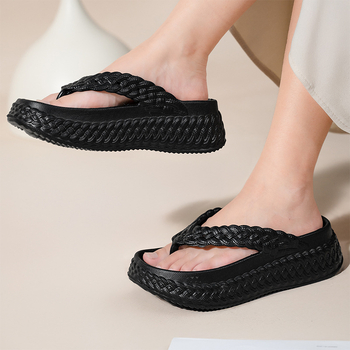 Jaunas, vienkrāsainas, modernas, daudzpusīgas, biezas zoles, īpaši mīkstas, neslīdošas pludmales, mājas un āra sandales