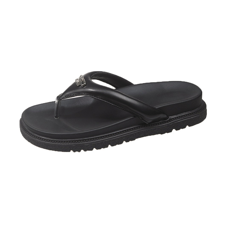 Vastagtalpú papucsok nőknek 2025 nyár új, határokon átnyúló, római strandcipők nagykereskedelemben, külső ruházat, fém díszítés