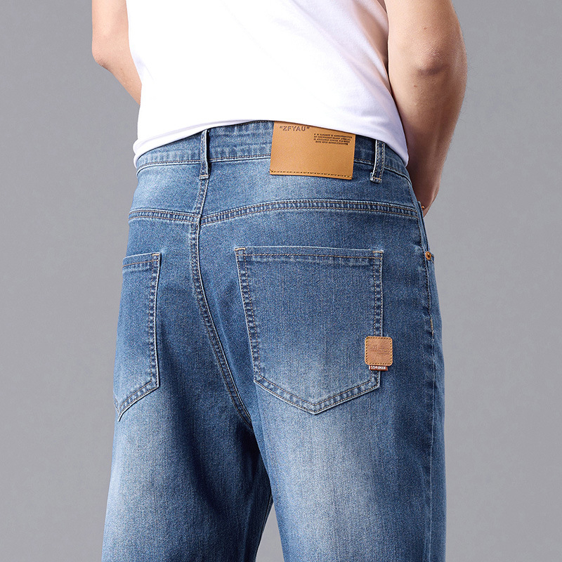 2025 új, csúcskategóriás, világos színű farmernadrág, férfi nyári, vékony, laza, egyenes szabású, mindenhez illő, mosott, alkalmi nadrág