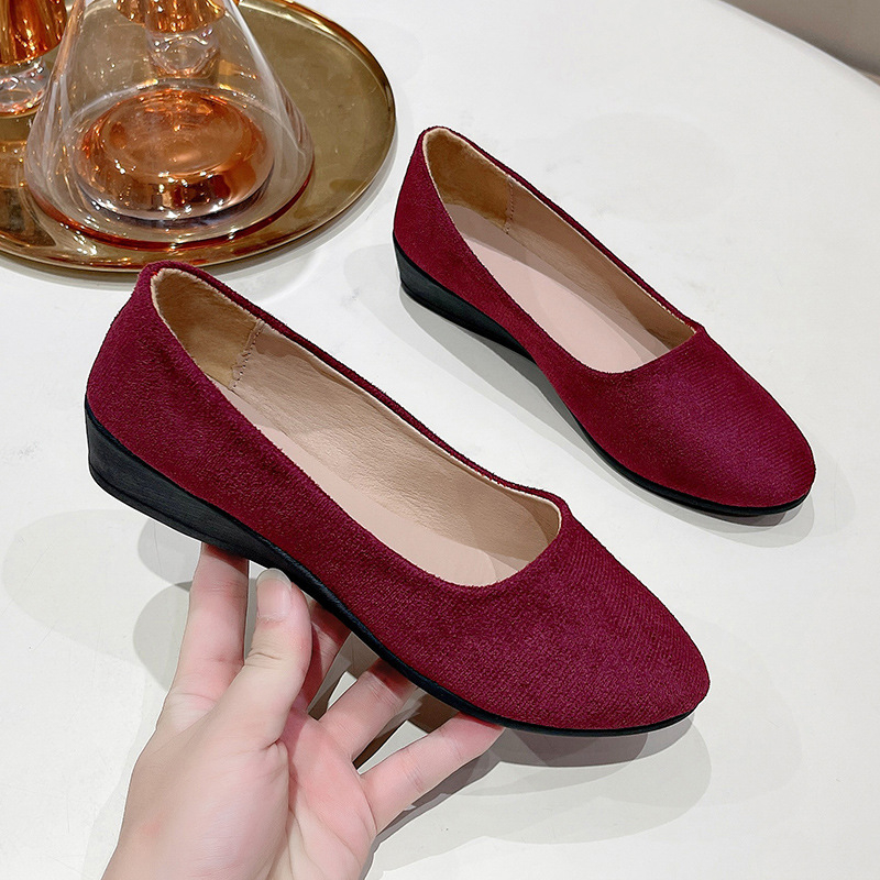 Tavaszi és őszi koreai stílusú hegyes orrú, divatos, sekély szájú, lapos sarkú női cipők, lapos sarkú, kismamacipők, női egyrészes cipők, munkacipők, nagy méretű női cipők