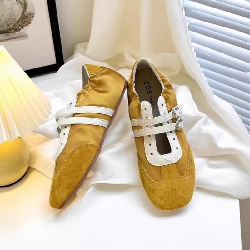 2025-ös divatos új stílusú, kétsoros, üreges, matt, német edzőcipők nőknek, retró színű, lapos sportcipők