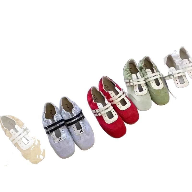 2025-ös divatos új stílusú, kétsoros, üreges, matt, német edzőcipők nőknek, retró színű, lapos sportcipők