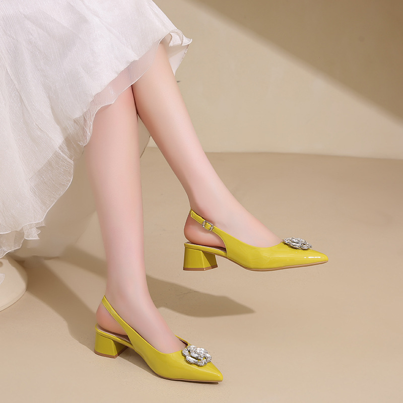 Prantsuse kividega varvastega sandaalid naistele 2025. aasta suvised libistatavad terava ninaga moodsed kingad lillelised elegantsed kontsad Ol naiste kingad trendikad